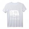 Im Hotel Sind Wir Gast Hier Sind Wir Zuhause Wohnwagen T-Shirt – Lustiges Camping-Motiv für Camper, Naturfreunde & Campingfans als Geschenk