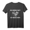Die Garage Ruft Ich Muss Gehen T-Shirt – Geschenk für Kfz-Profis, Bastler & Autoliebhaber zum Geburtstag