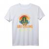 Lustiges Mykologie T-Shirt »The Mushrooms Are Calling And I Must Go« – Perfektes Geschenk für Pilzjäger, Naturerkunder & Pilzliebhaber