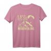 Gleitschirmfliegen über den Berg T-Shirt - Sportliches Design für Abenteurer, Männer, Väter & Brüder, ideales Geschenk zu Geburtstag & Weihnachten
