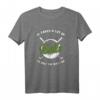 Lustiges Golf T-Shirt für Männer - Perfektes Geschenk für Golfer, Golfclub Besucher & Sportliebhaber zu Weihnachten, Geburtstag & Männertag