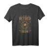 Retired Golfer Golfing T-Shirt - Lustiges Vintage Design mit 'I need my iron Retirement' für Rentner und Golfbegeisterte