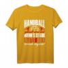 Handball T-Shirt mit Spruch: Geheult wird erst wenns blutet oder wegsteht – Lustiges Fan- und Mannschafts-Shirt für echte Handballer