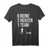 6 Beine 2 Herzen 1 Team Canicross Läufer Hundeliebe T-Shirt – Perfektes Geschenk für Hundesportler und Naturläufer