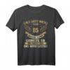 Lustiges Geburtstag T-Shirt für 85-Jährige – Exklusives Design als Geschenk zum 85. Geburtstag, perfekt für Senioren und Geburtstagskinder