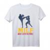 Man I Love Fighting Muay Thai Kickboxen MMA T-Shirt – Das perfekte Geschenk für Familie, Partner und Freunde zum Kampfsport