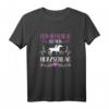 Dein Hufschlag ist mein Herzschlag - Pferde Mädchen & Frauen T-Shirt mit Reiterin & Pony Illustration, perfektes Geschenk für Pferdeliebhaberinnen und Reitsportfans