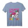 Kinder Schulanfang 2023 Einhorn T-Shirt für Mädchen - '2. Klasse Wird Magisch!' Lustiges Einschulungsgeschenk mit Regenbogen, Herz und Schulutensilien