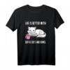 Kaffee, Katzen und Bücher Lustiges T-Shirt – Perfekte Geschenkidee für Katzenfans, Bücherwürmer und Kaffeeliebhaber
