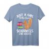 Mädchen T-Shirt mit Eichhörnchen und Büchern - Perfekt für Tier- und Bücherliebhaberinnen