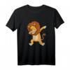 Lustiges Dabbing Löwe T-Shirt für Kinder - Großkatze und Zoo Motiv, ideales Geschenk für kleine Löwenfans