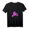Damen Pink Motocross Dirtbike T-Shirt mit V-Ausschnitt – Wüstenrennen, Abenteuer, Sportmode für Frauen