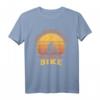 Vintage Never Underestimate An Old Man On A Bike T-Shirt – Lustiges Fahrrad Design für Radfahrer & Fahrradliebhaber, Geschenk für Rennsport & Mountainbiking