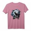 Wolf sitzt heulend im Vollmond bei Nacht Silhouette Tier T-Shirt – Perfektes Geschenk für Wolf Liebhaber und Mystik Fans