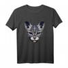 Gothic Katzen Tribal Design T-Shirt mit Totenkopf für Halloween & dunkle Ästhetik - Mystische Mode für Katzenliebhaber & Gothic-Fans