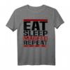 Eat Sleep Magfed Repeat T-Shirt – Klassisches Airsoft T-Shirt für Magfed Fans, taktische Action & Geschenkidee