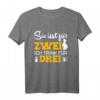 Sie isst für 2 ich trink für 3 werdender Vater Papa 2024 T-Shirt – Humorvolles Geschenk für den ersten Vater-Countdown