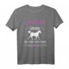 Zur Schule gezwungen zum Reiten geboren Pferd Reiter Spruch T-Shirt – Perfektes Geschenk für Pferdeliebhaberinnen & Reitsportfans