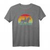 Vintage Pferdesport Geschenkidee für Mädchen und Frauen - Klassisches T-Shirt mit doppeltem Saum, Perfekt für Reiterinnen und Pferdefans