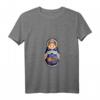 Russische Puppe T-Shirt mit V-Ausschnitt – Traditionelles Matroschka Design für Russland Fans und Souvenir-Liebhaber