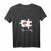Partner Puzzle T-Shirt mit Herzmotiv – Liebevolles Geschenk für Verlobung, Geburtstag & Weihnachten für Paare, Damen & Herren