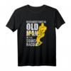 Never Underestimate an Old Man with a Squash Racquet! - Lustiges Sport T-Shirt für Rentner und pensionierte Athleten