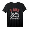 Lustiges E-Bike Radfahrer T-Shirt - Lächeln statt Hecheln Spruch, Perfektes Geschenk für E-Bike Fans & Radfahrer mit Akku