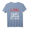 Lustiges E-Bike Radfahrer T-Shirt - Lächeln statt Hecheln Spruch, Perfektes Geschenk für E-Bike Fans & Radfahrer mit Akku