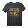 Reicht mir das Bier der König will Dart spielen - Lustiges Dart T-Shirt für Herren, Dartclub & Vatertag Geschenk