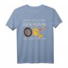 Reicht mir das Bier der König will Dart spielen - Lustiges Dart T-Shirt für Herren, Dartclub & Vatertag Geschenk