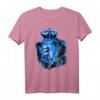 TEAM GAGA Löwe mit Krone und Schwert in Blau – Surrealistisches Fantasy T-Shirt für Sport, Party & Geschenkideen für Familie & Freunde