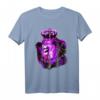 TEAM GAGA Löwe mit Krone und Schwert – Lila Surreal Fantasy T-Shirt für Sport, Party & Geschenkideen