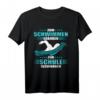 Zum Schwimmen geboren - zur Schule gezwungen - Lustiges Schwimmer T-Shirt für Männer, Frauen und Kinder als Geschenkidee zu Weihnachten oder Geburtstag