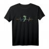 Retro Herzschlag Schwimmen T-Shirt für Schwimmer, Trainer & Wassersportler – Perfekt für Schwimmverein & Wasserratten