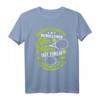 Tennis T-Shirt für Herren & Tennisclubs – Geschenkidee für Tennisspieler mit Tennisschläger & Ball