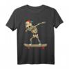 Skateboard Dabbing Skelett Kinder T-Shirt - Lustiges Streetwear für Skater Jungen und Mädchen