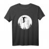 Flying Skateboard Over The Moon Shirt für Jungen und Herren – Lustiges Skateboard Motiv, perfekt für Kids, Erwachsene & Fanparodien