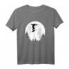 Flying Skateboard Over The Moon Shirt für Jungen und Herren – Lustiges Skateboard Motiv, perfekt für Kids, Erwachsene & Fanparodien