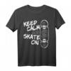 Ceep Calm and Skate on - Lustiges Skateboard T-Shirt für Skater, Longboarder & Skatepark Fans, perfektes Geschenk für Tricks und Skate Life