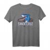 Santa Cruz California Vintage Retro Hai mit Surfbrett T-Shirt – Perfektes Surfer Outfits & Geschenkidee für Strandliebhaber