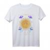 Dark Academia Pastell Tarot T-Shirt mit Sonnen, Mond und Wolken - Mystisches Goth-Design für Tarot- und Himmelsliebhaber