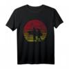 Retro Surfer T-Shirt – Geschenkidee für Surfer und Wassersportler mit Wellen-Design