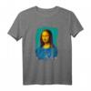 Mona Lisa mit Great Wave Surfer T-Shirt – Retro Kunst Mashup für Surfer, Kunstliebhaber & Meeresfans, Perfekt für Sommerurlaub & Partys