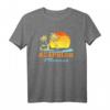 HapMonkey Sunset Palm Trees Ocean Surfer T-Shirt – Perfekt für Strandurlaub, Surfer & Acapulco Fans