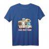 Ein Van namens Morrison. Kultiges Vintage Surfer Van T-Shirt - Klassisch geschnitten, doppelt genähter Saum