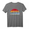 Tennis Evolution Tennisspieler beim Aufschlag Retro Tennis T-Shirt - Vintage Geschenk für Tennisfans und Sportliebhaber im Tennisverein