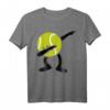 Tennis Dabbing Tennisball Tennisspieler Ballsport Geschenk T-Shirt – Lustiges Tennis Motiv für Spieler, Trainer & Fans zum Geburtstag & Weihnachten