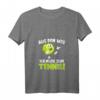 Lustiges Tennis T-Shirt mit Cartoon & Spruch für Kinder - Perfekt als Geburtstagsgeschenk für junge Tennisspieler