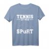 Sportler Motiv Tennisspieler Geschenk Tennis T-Shirt – Perfektes Geschenk für Tennisspieler, Trainer & Tennisliebhaber zu Weihnachten & Geburtstag