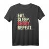 Eat Sleep Shoot Repeat T-Shirt für Tontaubenschießen - Perfektes Geschenk für Jäger und Sportschützen im Schützenverein